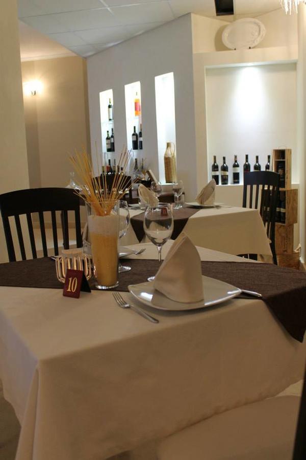 Hotel Agri Resort "Agora" Castelluccio dei Sauri ภายนอก รูปภาพ