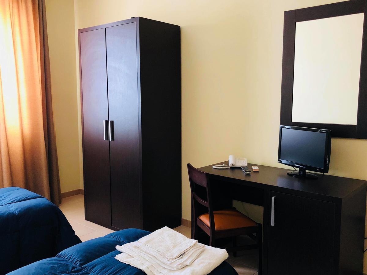 Hotel Agri Resort "Agora" Castelluccio dei Sauri ภายนอก รูปภาพ